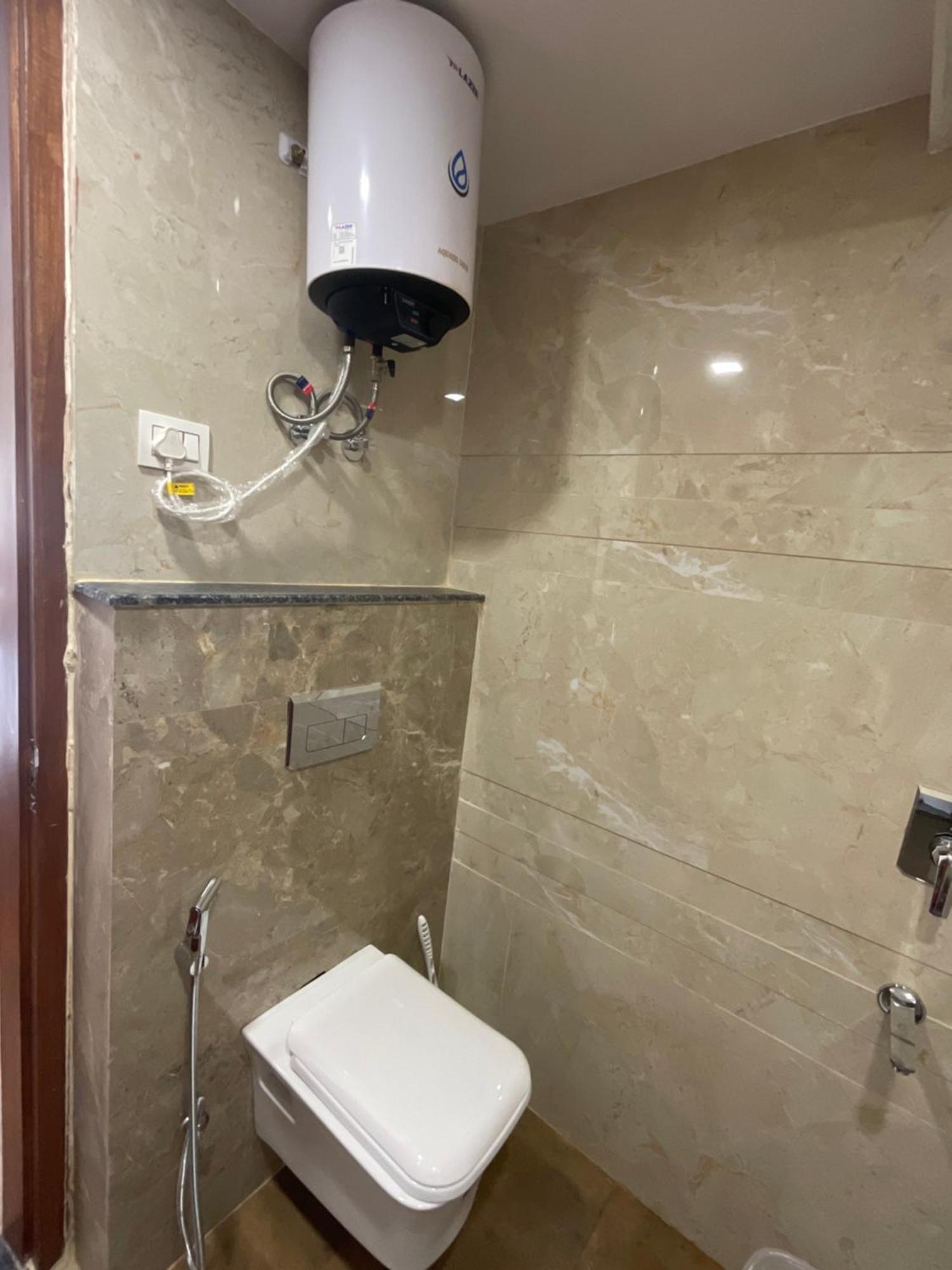 Downtown Studios Гургаон Экстерьер фото
